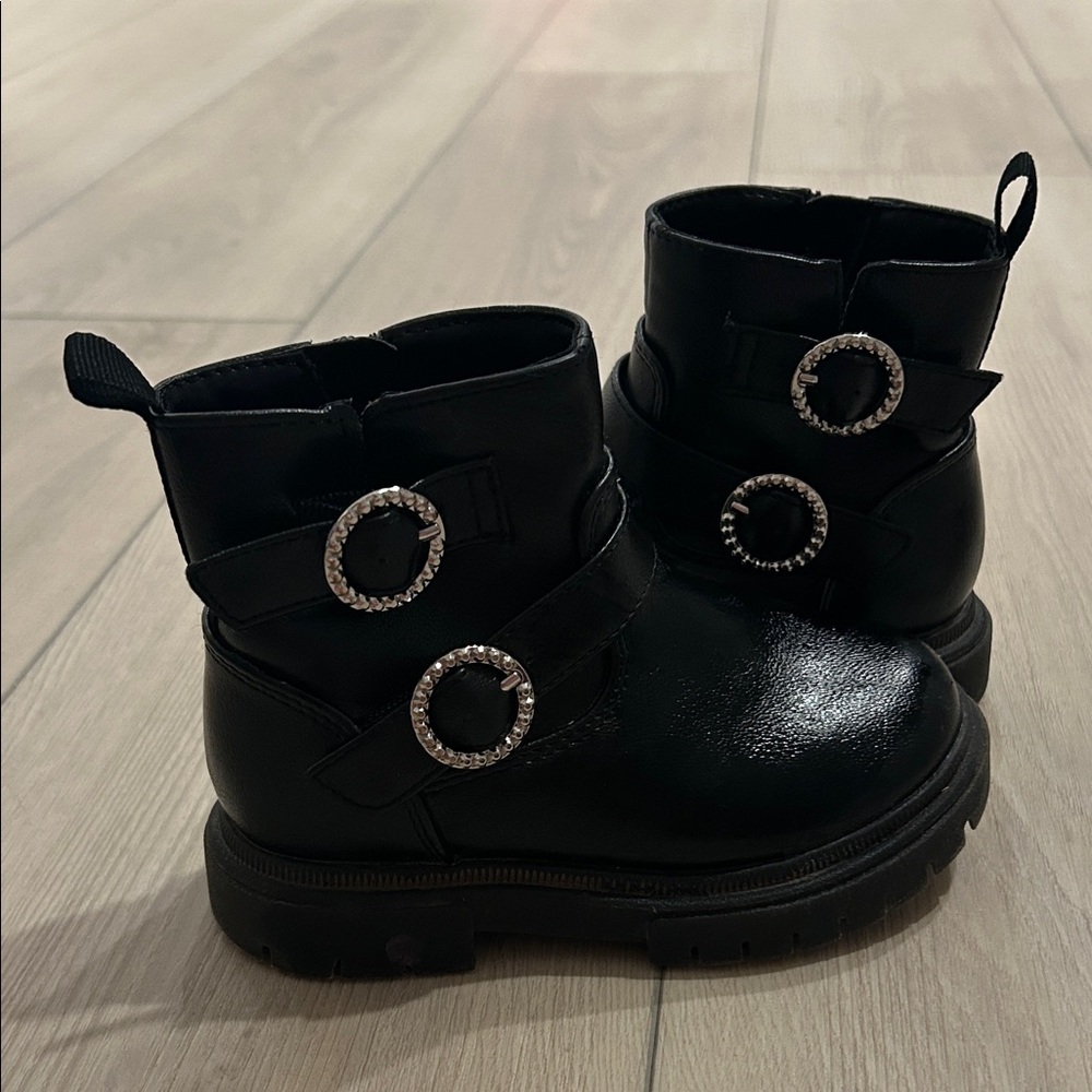 Cat and jack black leather ankle boots size 7T